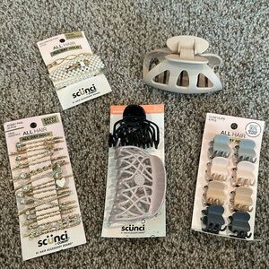 NWT hair accessories bundle